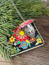Load image into Gallery viewer, vintage tin - Flower mushroom necklace