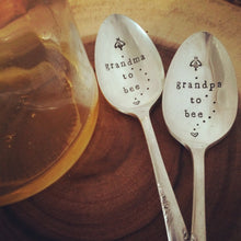 Load image into Gallery viewer, "Grandma or Grandpa to BEE"