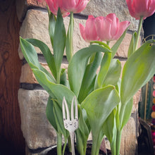 Load image into Gallery viewer, Bunny Plant Marker