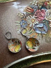 Load image into Gallery viewer, vintage tin earrings - floral discs

