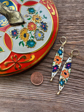 Load image into Gallery viewer, vintage tin earrings - Happy floral drops
